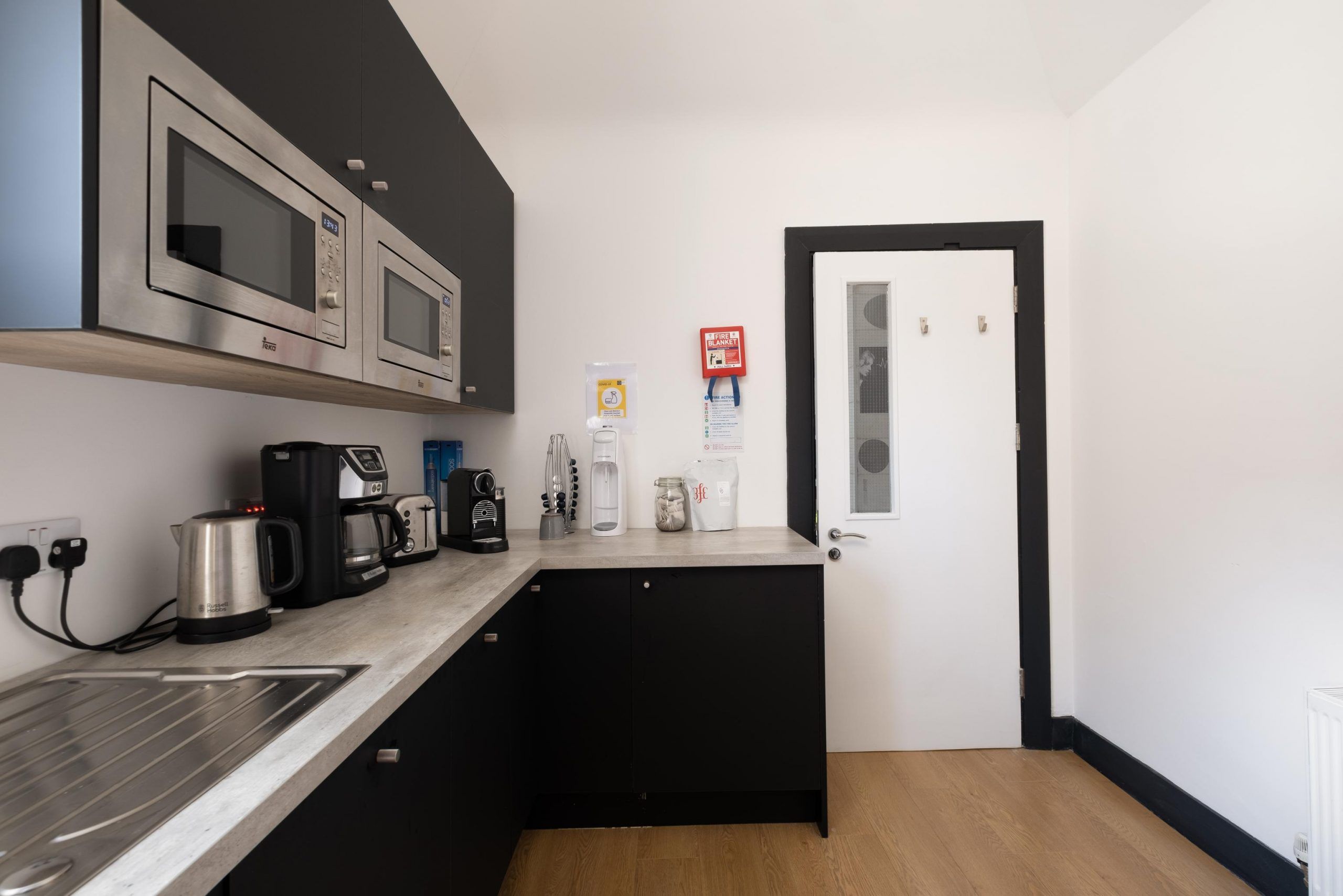 24 Baggot Street Upper, Dublin 2 - modern kitchen - flexible office space to rent